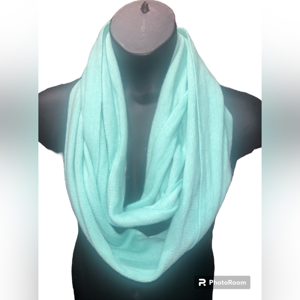 Woman’s Infinity Loop Mint Colored Scarf